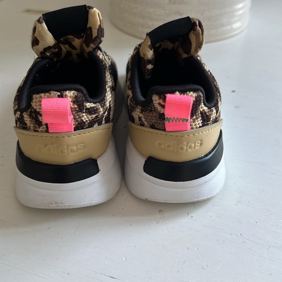 Adidas sneakers - Picture 3 of 6